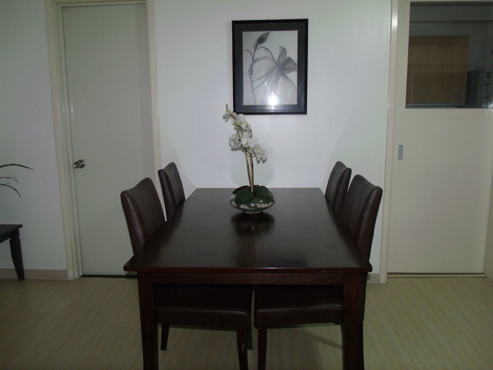 South Of Market Private Residences Taguig Exterior photo