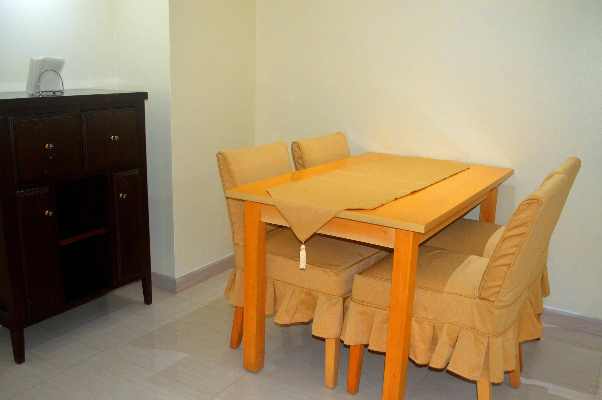 South Of Market Private Residences Taguig Exterior photo