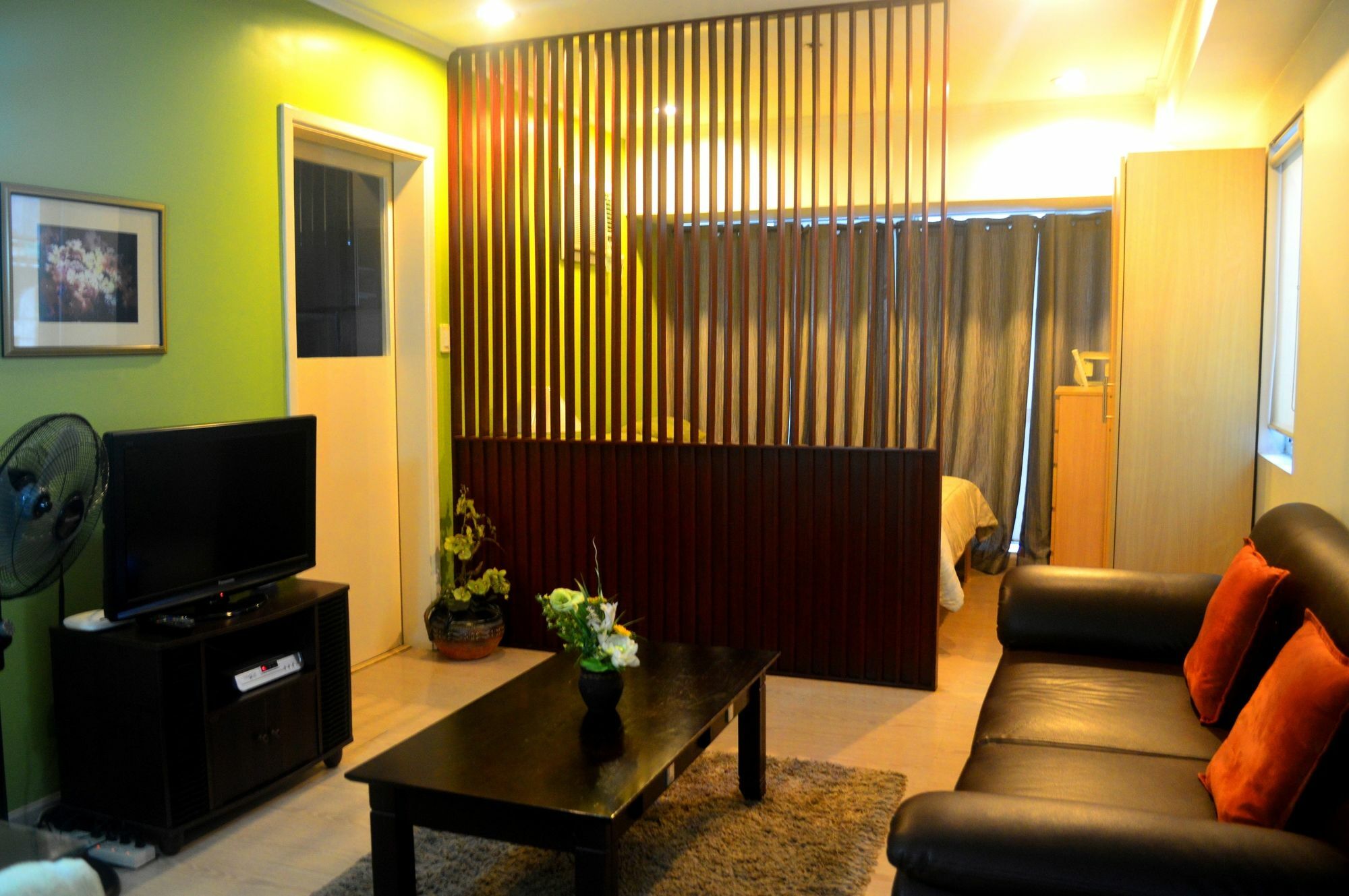 South Of Market Private Residences Taguig Exterior photo